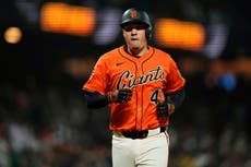 Flores consigue 3 jonrones y remolca 8 carreras; Webb guía a Gigantes a triunfo 9-1 sobre A's