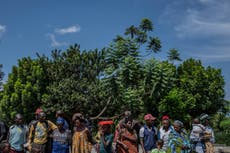 Cientos de ruandeses que huyeron al Congo tras el genocidio de 1994 regresan en repatriación de ONU