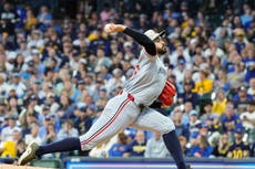 López y Jeffers ayudan a que Mellizos blanqueen 7-0 a Cerveceros