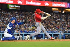 Angelinos arruinan debut de Kershaw en la campaña y se imponen 11-9 sobre Dodgers