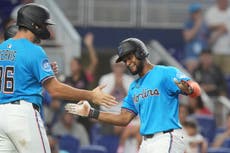 López y Hicks respaldan con jonrones la apertura de Quantrill en victoria de Marlins 5-1 sobre Rays
