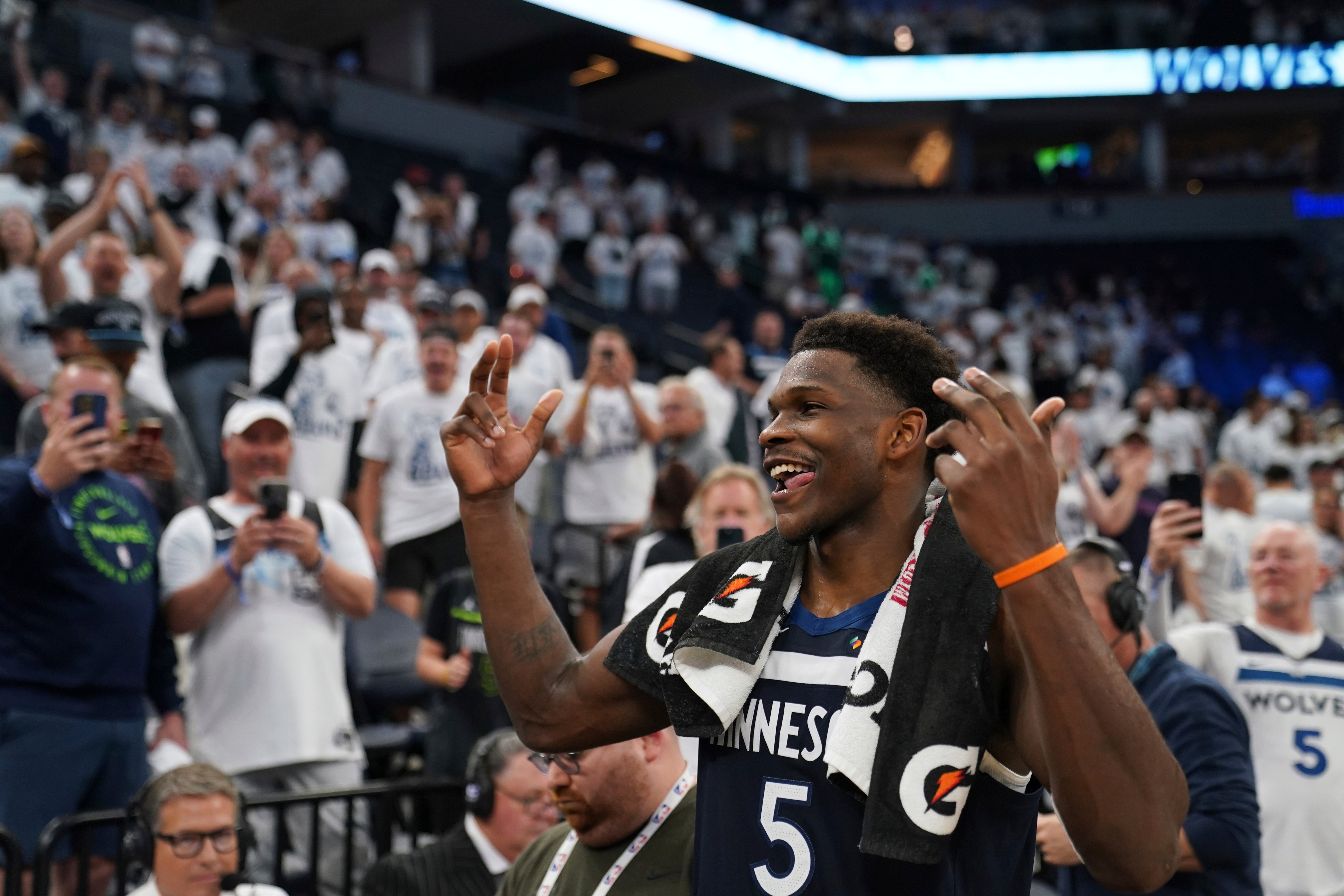 WARRIORS TIMBERWOLVES