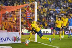 América doblega 2-1 a Cruz Azul para seguir en busca del tetracampeonato en la Liga MX