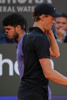 Alcaraz es el claro favorito para Roland Garros, pero Sinner recupera su mejor forma