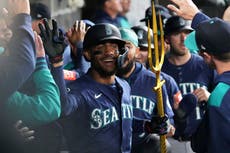 Rodríguez conecta un grand slam y los Marineros vencen 5-1 a Medias Blancas