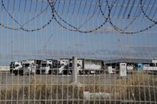 Ataques israelíes en toda Gaza matan al menos a 60 personas, según autoridades sanitarias locales