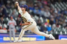 Henderson lanza 5 entradas sin carrera y Cerveceros vencen 5-2 a Orioles, que hilan 8vo revés