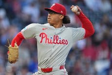 Schwarber y Harper ayudan a Filis a vencer 7-4 a Rockies para su 5ta victoria seguida