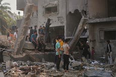 Los ataques en Gaza matan a 45 personas mientras la ayuda urgente no llega a los palestinos