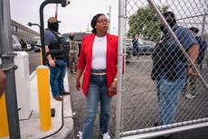Jueza ordena libertad bajo palabra a legisladora que se opuso a agentes de migración en Nueva Jersey
