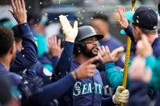 Jonrón de dos carreras de Taveras en la 8va da triunfo a Marineros 6-5 sobre Medias Blancas