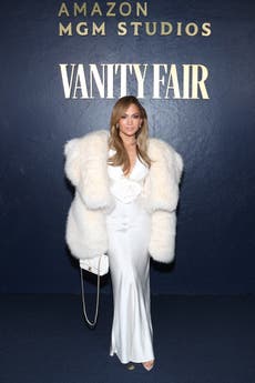 Jennifer Lopez es demandada por compartir imágenes captadas por paparazzi