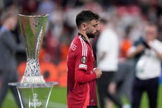 Man United enfrenta más problemas financieros tras hundirse en final de la Liga Europa