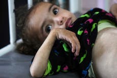 Madres y sus bebés enfrentan inanición en Gaza, donde hospitales están desbordados