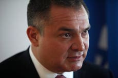 Un tribunal de Florida dicta una sentencia civil contra el exjefe de Seguridad mexicano