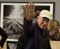 El galardonado fotógrafo brasileño Sebastião Salgado muere a los 81 años