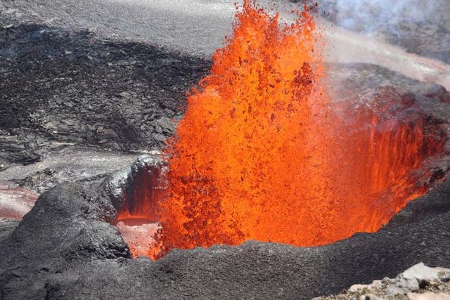 <p>Hallan restos de metales preciosos en rocas volcánicas hawaianas</p>