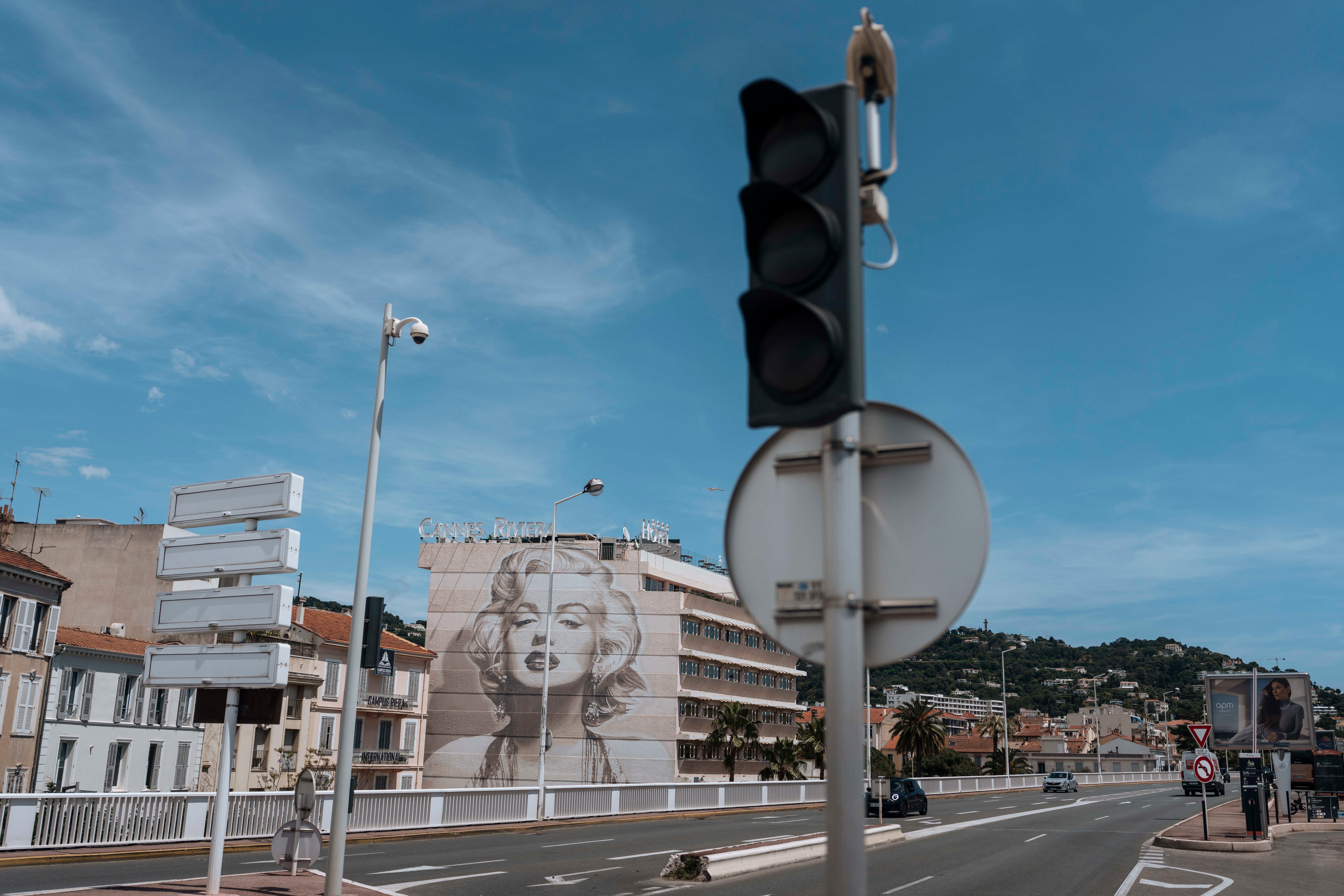 CANNES-APAGÓN
