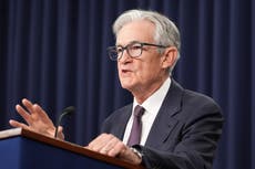 Powell defiende a la Fed en discurso en Princeton ante ataques de Trump