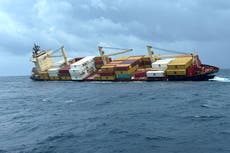 El estado indio de Kerala activa la alerta máxima tras el naufragio de un buque con carga peligrosa