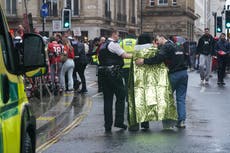 Terror en el desfile de Liverpool: un auto atropella a varios asistentes