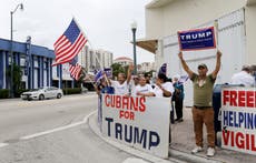 Medidas migratorias de Trump inquietan a exiliados cubanos protegidos de la deportación en EEUU