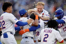 Con elevados de sacrificio de Soto y Lindor al final, Mets vencen 2-1 a Medias Blancas