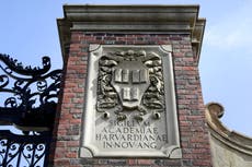 Juez suspende temporalmente la última prohibición de Trump a estudiantes extranjeros de Harvard