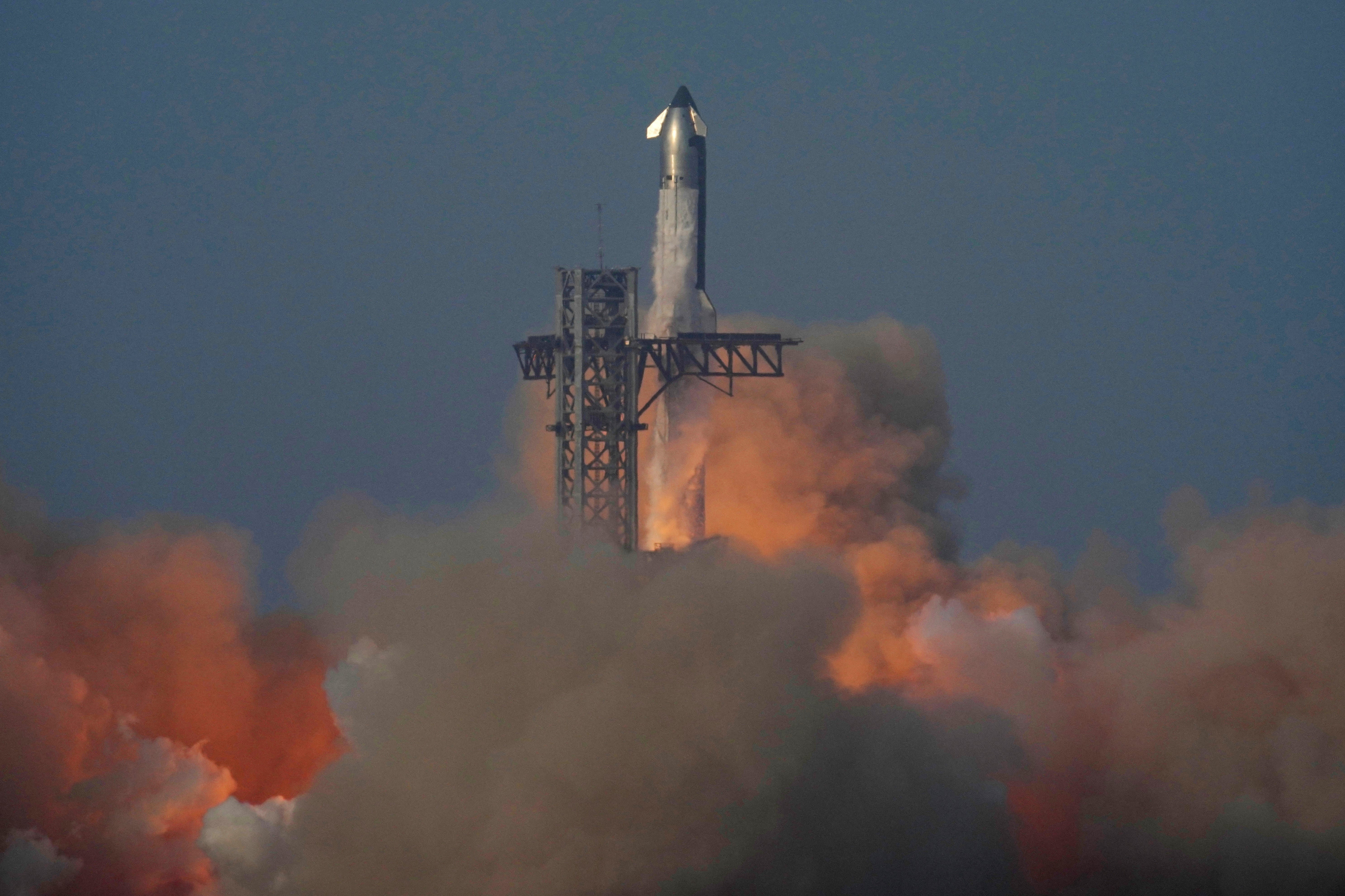 SPACEX-STARSHIP