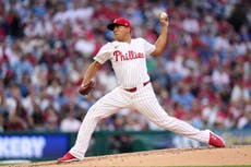 Filis de Filadelfia vencen 2-0 a los Bravos a pesar de la lesión de Bryce Harper