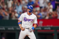 Sencillo impulsor de Jung en el octavo ayuda a los Rangers a vencer 2-0 a los Blue Jays