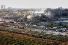 Sigue la búsqueda de seis desaparecidos tras explosión en planta química en China