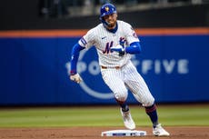 Caos en las bases le cuesta un hit a Soto, en victoria de Mets sobre Medias Blancas