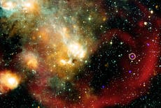 Algo parpadea desde el espacio y los científicos no saben qué es
