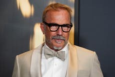 Especialista en acrobacias demanda a Kevin Costner por dirección de escena de violación