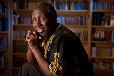 Kenianos lloran al gigante de la literatura africana Ngũgĩ wa Thiong’o