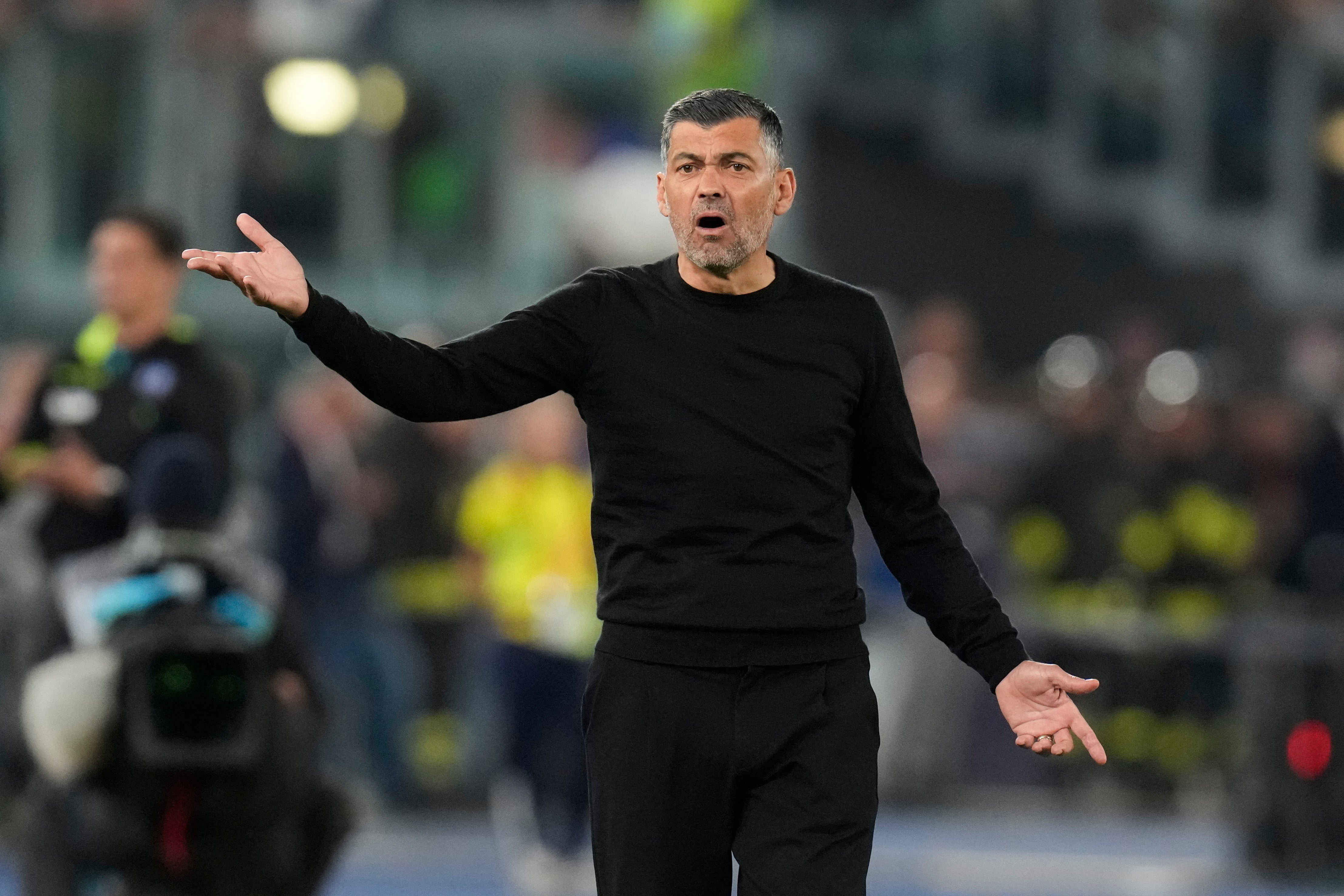MILAN-ENTRENADOR