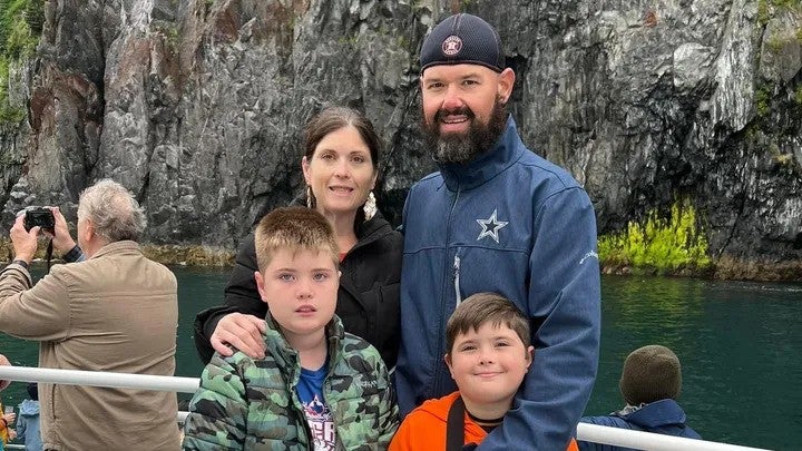 David Maynard, de 42 años; Mary Maynard, de 37; y sus hijos Colton, de 11, y Brantley, de 8, estaban desaparecidos desde el naufragio