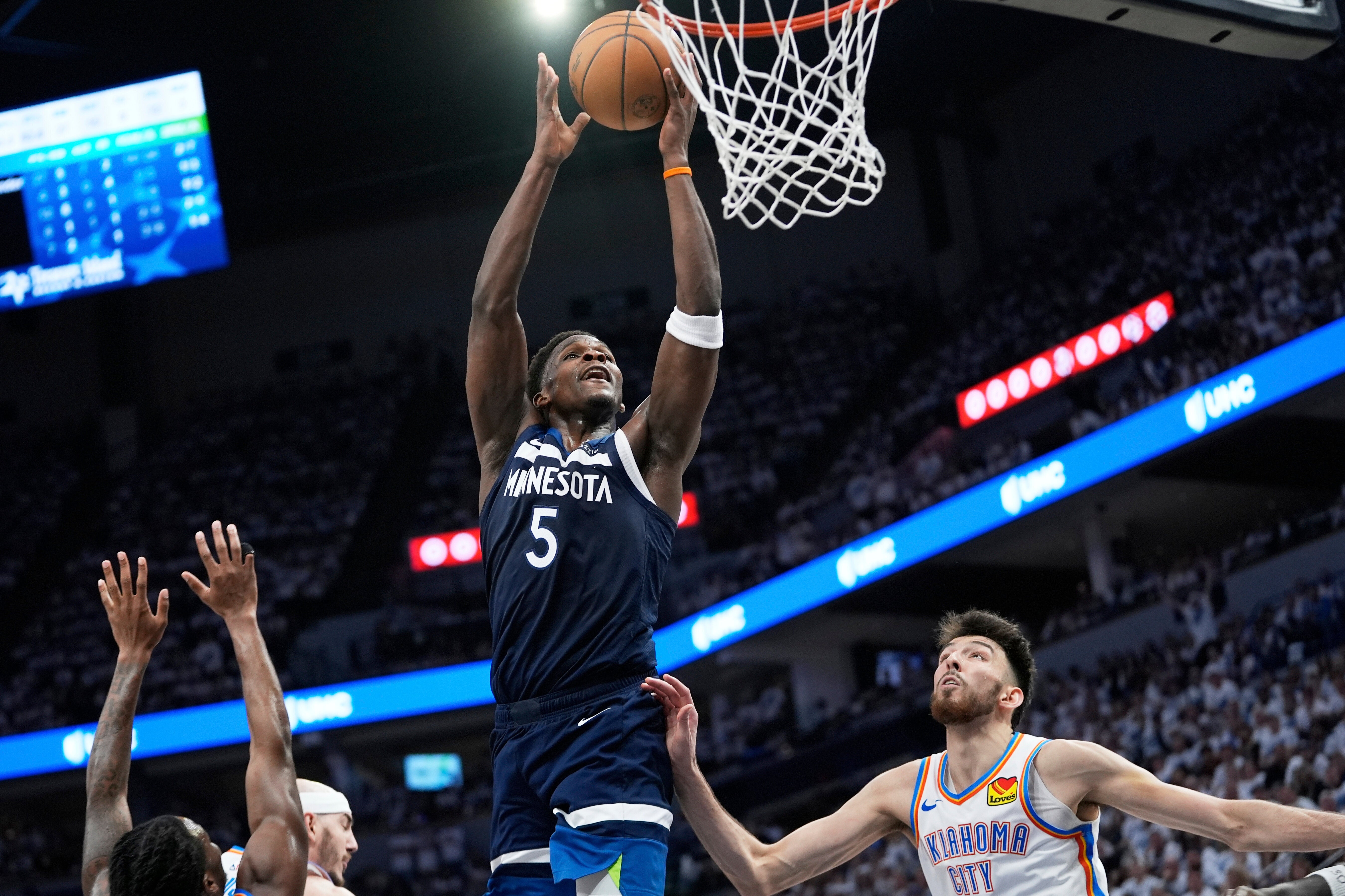 TIMBERWOLVES-BALANCE