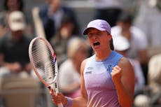 Swiatek gana por 26ma vez consecutiva en Roland Garros y enfrentará a Sabalenka en semifinales
