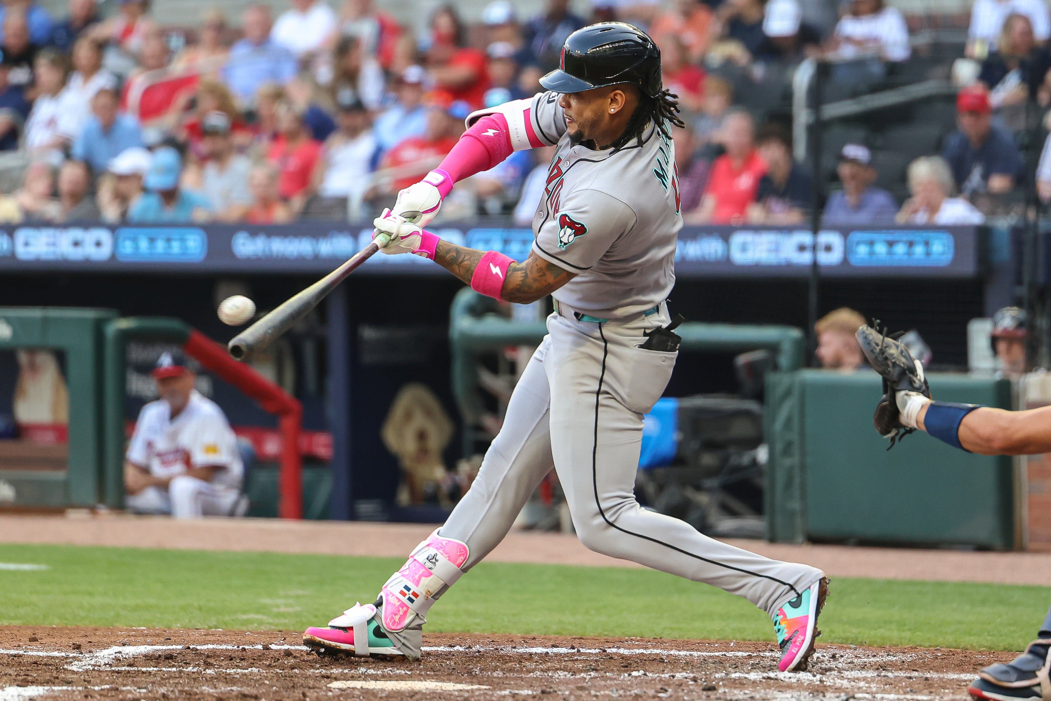 DIAMONDBACKS-BRAVOS