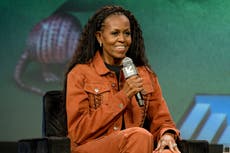 Michelle Obama confiesa estar “contenta” de no haber tenido un hijo varón