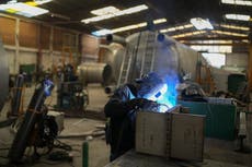 México evalúa medidas para proteger su industria ante nuevos aranceles de EEUU al acero y aluminio