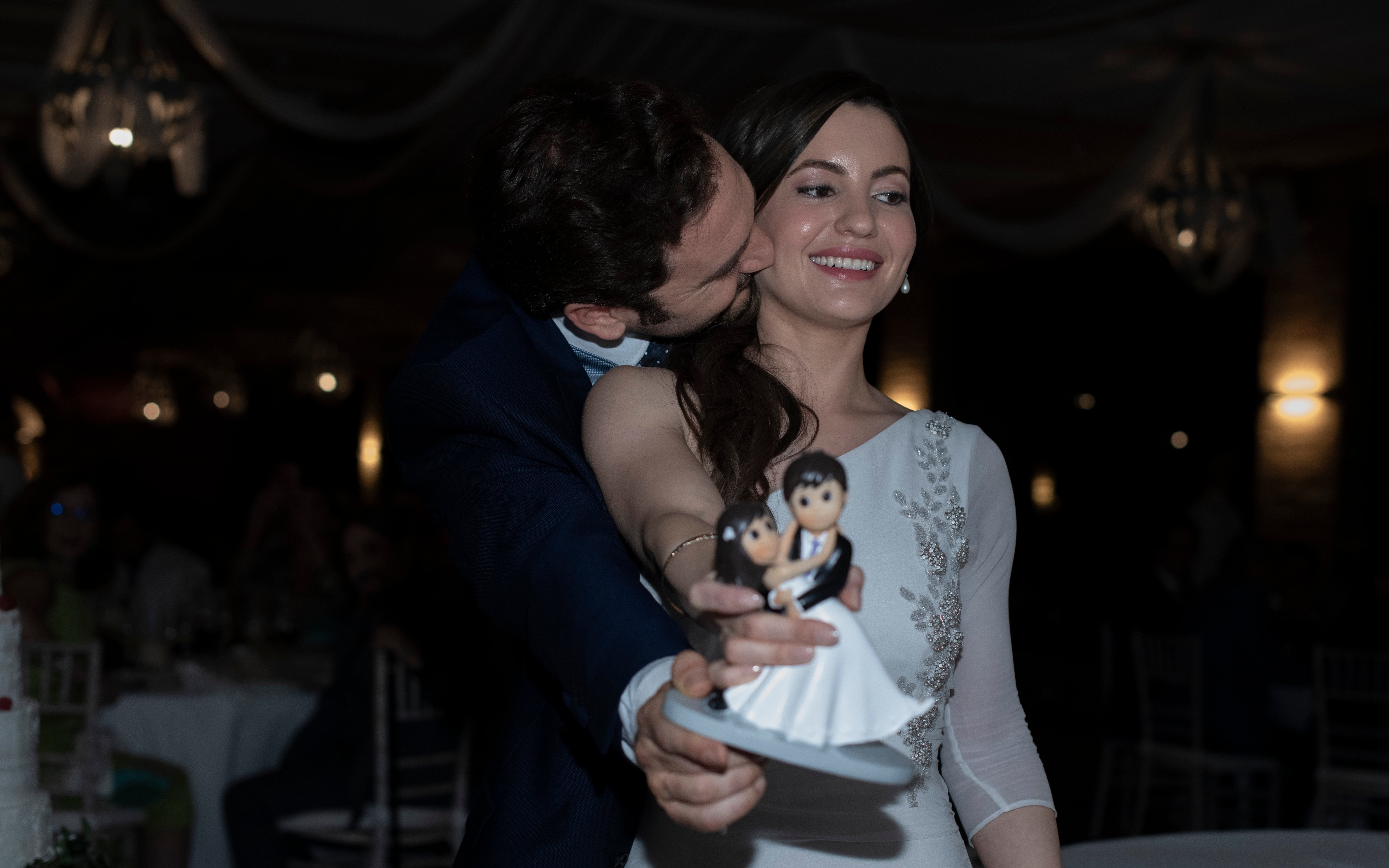 Maje, interpretada por Ivana Baquero, y su marido parecían la pareja perfecta