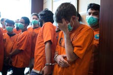 Indonesia arresta a extranjeros en Bali por cargos de drogas que podrían acabar en pena de muerte