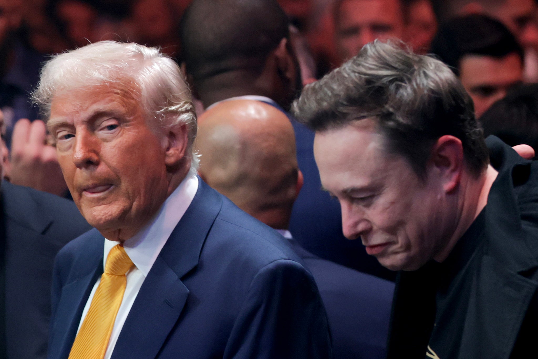 La oposición de Musk se debe al recorte de la desgravación fiscal para vehículos eléctricos, que afecta a los clientes de Tesla, y a la decisión de Trump de descartar el nombramiento de Jared Isaacman como jefe de la NASA