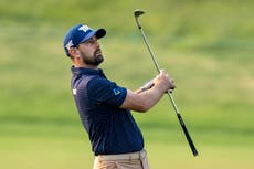 Chileno Cristóbal del Solar roza los 59 golpes, firma 61 y lidera el Abierto de Canadá