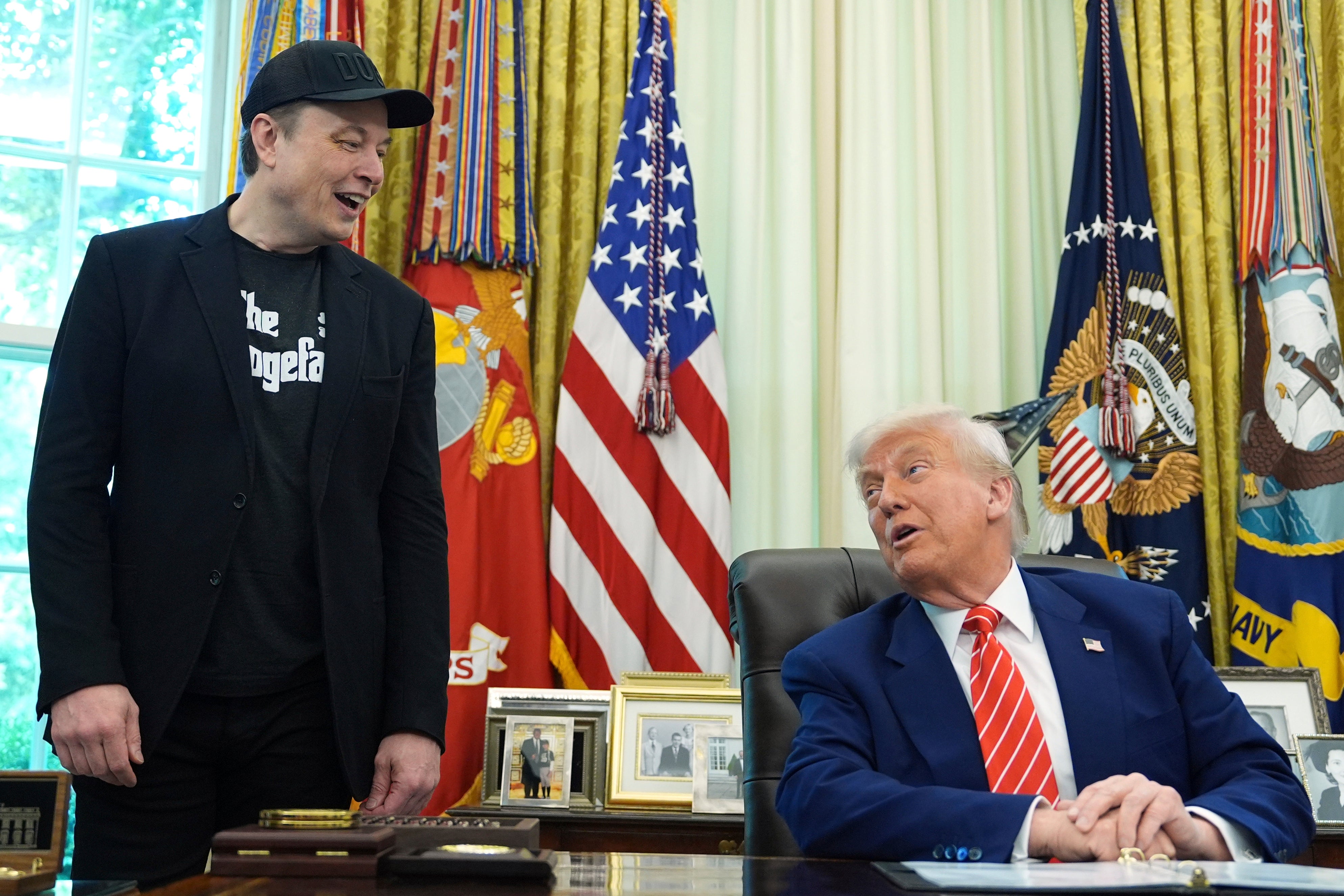 AMN-GEN TRUMP-MUSK