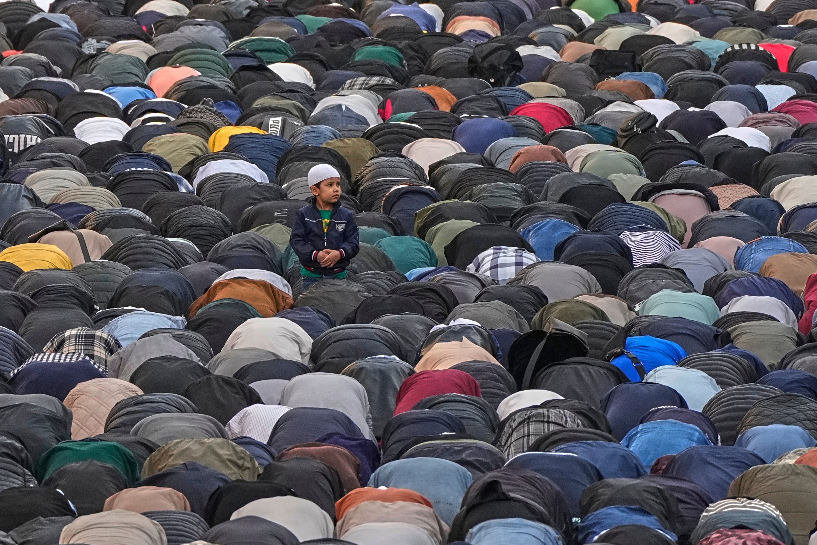 Las dificultades económicas empañan el espíritu festivo del Eid al-Adha