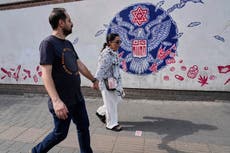 Iraníes reaccionan al nuevo veto migratorio de Trump mientras crece la tensión